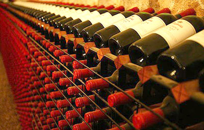 Treasury Wines to sell wineries