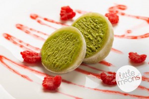 Artisan Green Tea Matcha Gelato wrapped in soft Japanese Mochi.