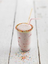 rsz_6-anchor_milkshake_competition-fs2nt053_white_choc_raspberry