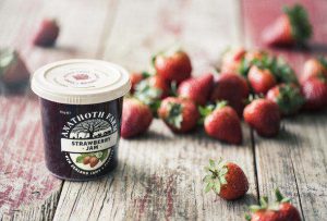 rsz_6-anatoth_jam_strawberry_jam_with_lid