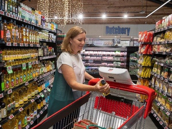 New World Papakura “Zooms” forward